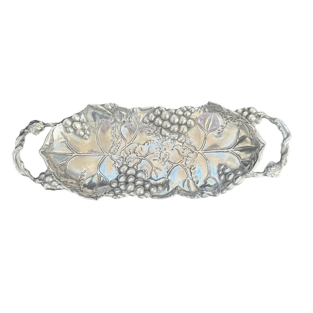 ARTHUR Court 2004 Grape Leaf Handled Platter